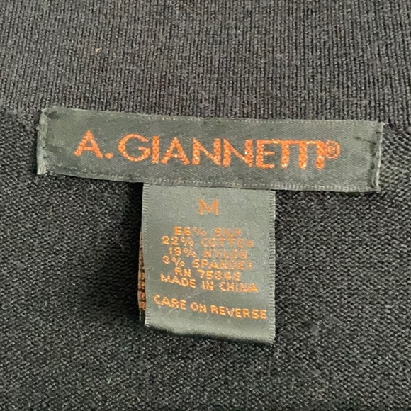 Black sweater with front tie closure - Picture 3 of 4